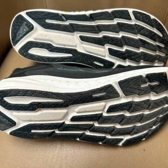 Like new Altra Torin 7 Men’s Shoes - Picture 5 of 5